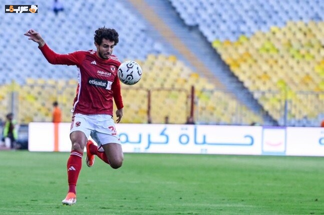 الأهلي يدرس بدائل محمد هاني بين ثنائي زد وسيراميكا لتعزيز الدفاع