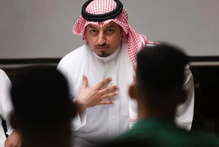 المسحل يتحمل مسؤولية إخفاق المنتخب ويعلن استقالته من رئاسة اتحاد الكرة السعودي