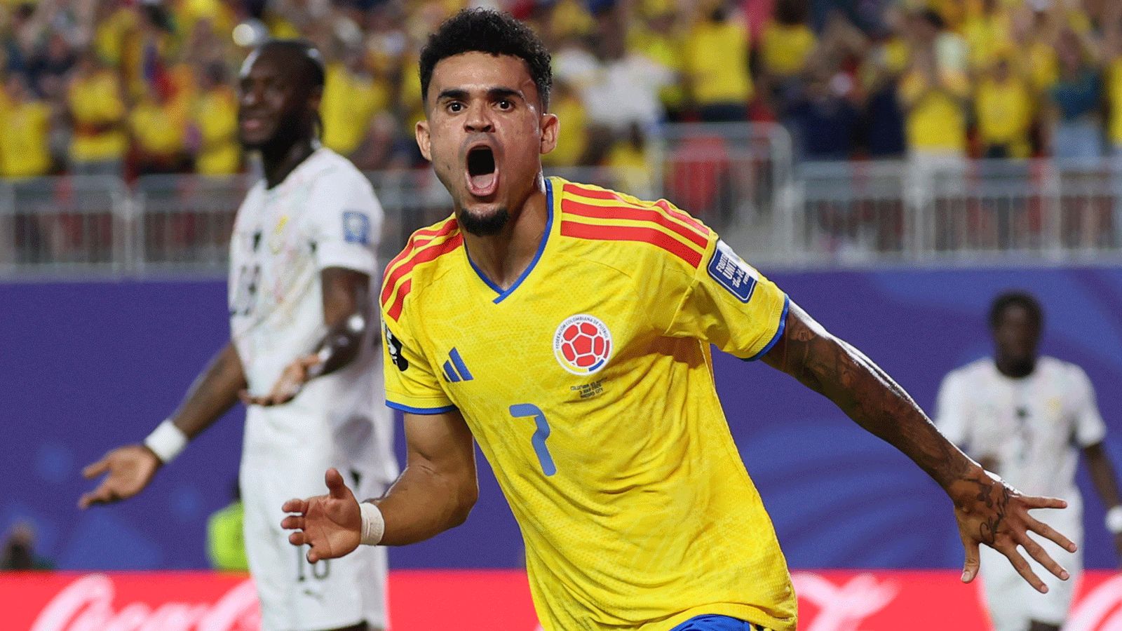 الهلال يطارد لويس دياز رغم العقبات ويواصل حلم التعاقد