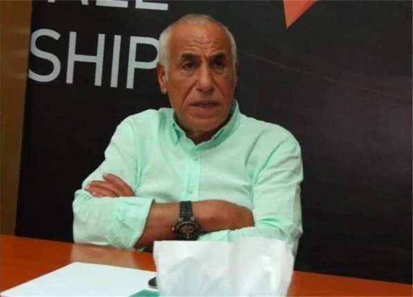 حسين لبيب يعقد اجتماعًا مع جون إدوارد لحسم ملفات الزمالك قبل انطلاق الموسم الجديد