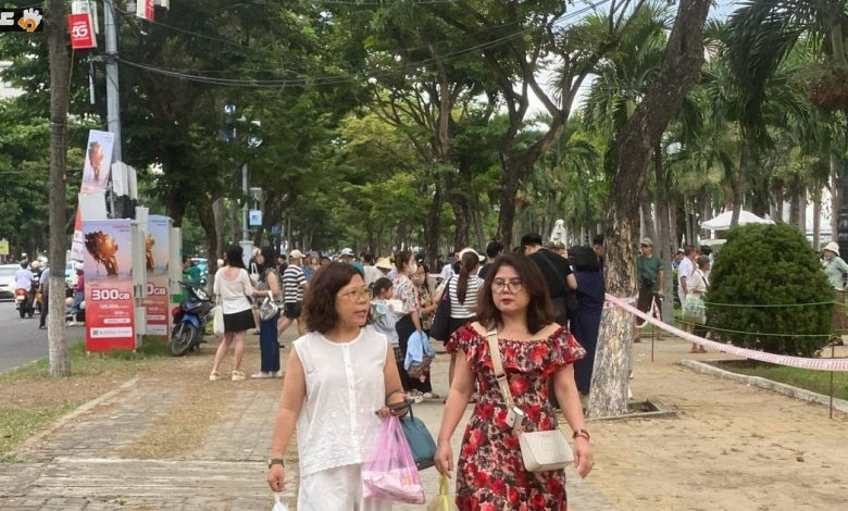 شاهد لحظة انفجار الألوان الزاهية على نهر هان