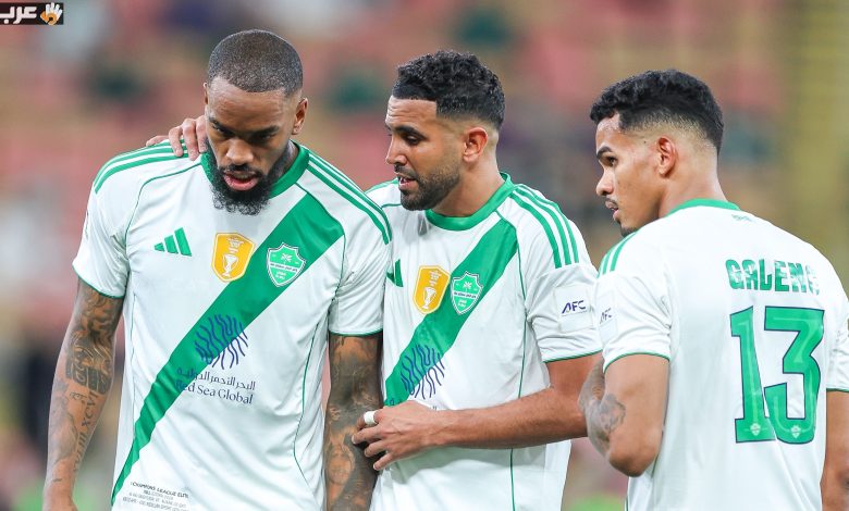 هل يغادر نجم الأهلي الجديد الهلال بعد محرز وكيسييه وإيبانيز؟