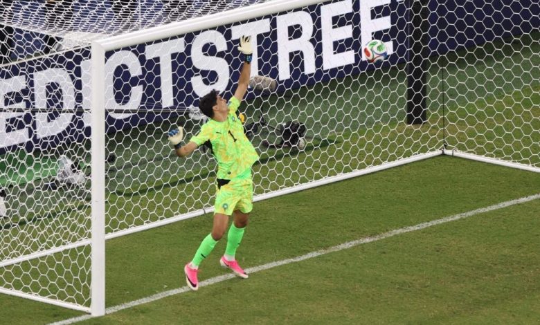 هلال جدة يفكر في استبدال بونو ببديل مونديالي يثير اهتمام أوروبا