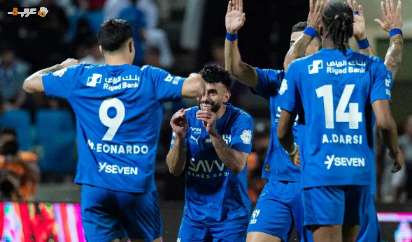 الهلال السعودي يقترب من صفقتين مدويتين مع مارتينيلي وواتكينز