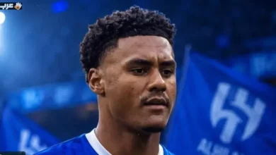 الهلال يوقع مع أستون فيلا صفقة ضم واتكينز بقيمة 60.4 مليون يورو