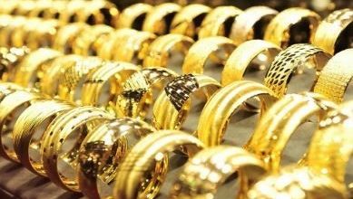 انخفاض سعر الذهب 30 جنيهًا وعيار 21 يصل إلى رقم مفاجئ بتعاملات المنتصف