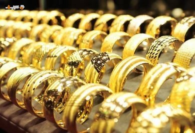 انخفاض سعر الذهب 30 جنيهًا وعيار 21 يصل إلى رقم مفاجئ بتعاملات المنتصف