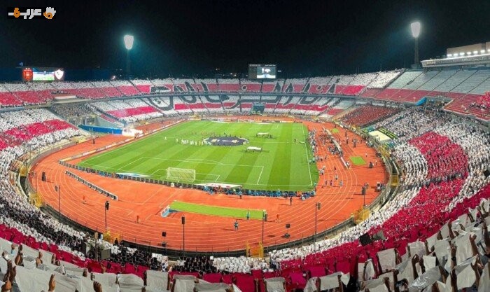 لاعبو الزمالك يهتفون لجماهيرهم بقميصين يحملان الرقم 1 قبل لقاء الاتحاد السكندري