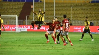 الأهلي يهرب من خسارة محرجة أمام المقاولون العرب في الدوري المصري فيديو