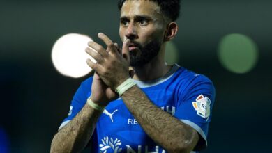 الهلال السوبر يخطف صدارة الدوري في كلاسيكو مثير والجماهير على الحماس