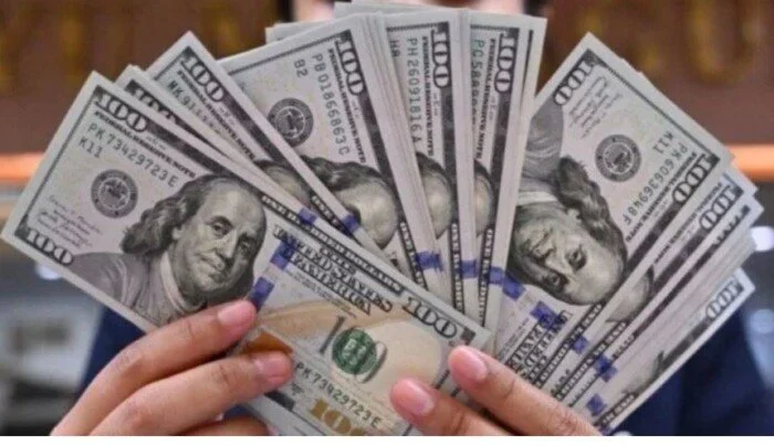 آخر تحديث سعر الدولار اليوم الأحد 4 أكتوبر 2026 وأثره على الاقتصاد والأسواق المالية العالمية