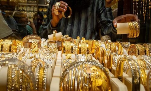 أسعار الذهب ترتفع بشكل طفيف في مصر مع بداية تعاملات الخميس