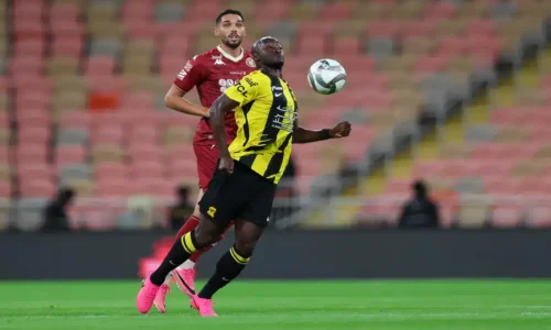 إعلامي يهاجم نجم الاتحاد بسبب أخطاء متكررة في كلاسيكو الهلال