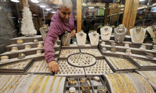 ارتفاع جنوني في أسعار الذهب بمصر مساء الأحد وعيار 21 يصل لـ6195 جنيهًا