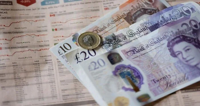 ارتفاع سعر الجنيه الإسترليني في البنوك اليوم الأحد 11 أكتوبر 2026 أحدث تحركات السوق المالي والعملة العالمية
