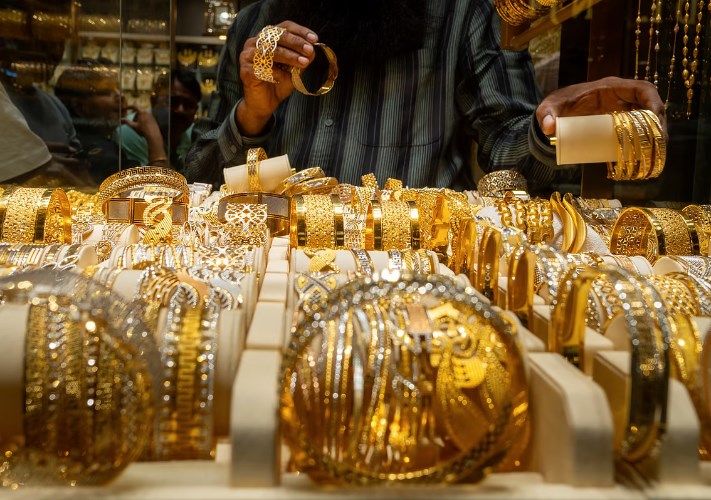 ارتفاع مفاجئ في أسعار الذهب عيار 21 بمصر اليوم 9 أكتوبر 2026