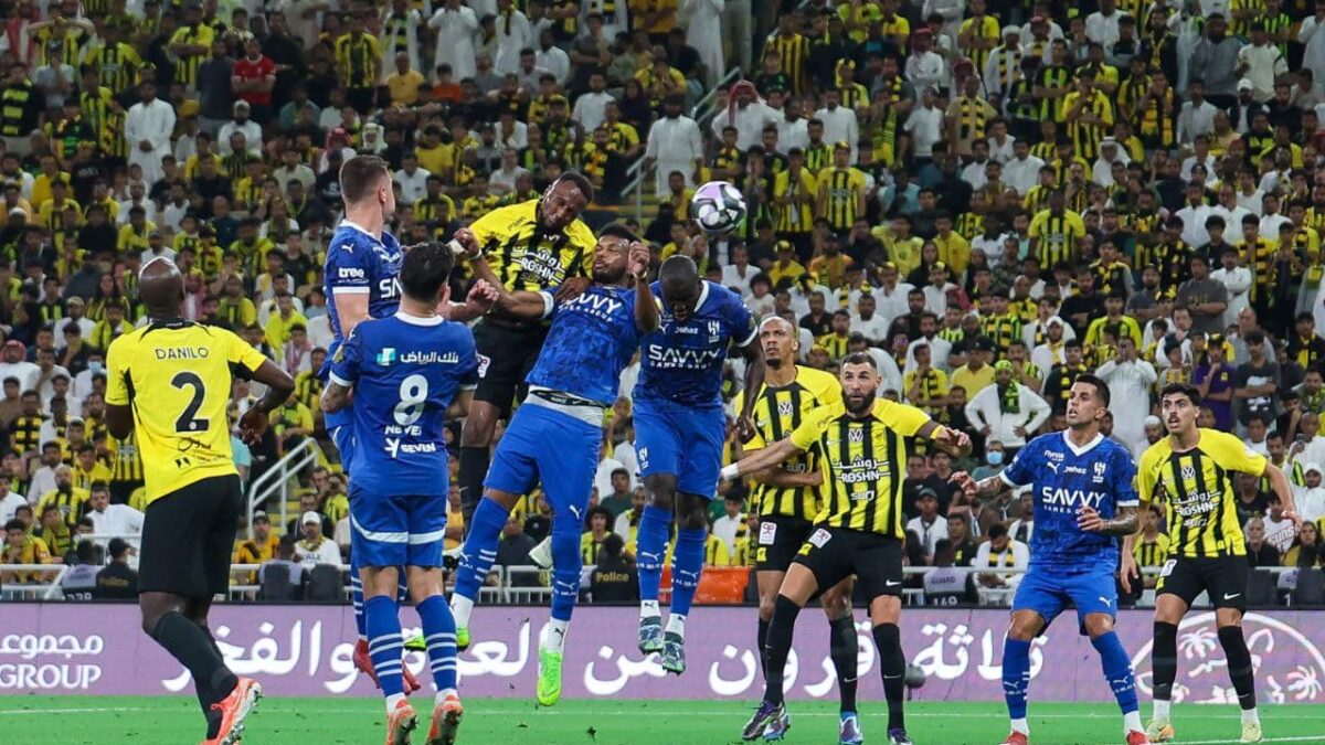 الذكاء الاصطناعي يكشف فائز كلاسيكو الهلال والاتحاد في الدوري السعودي