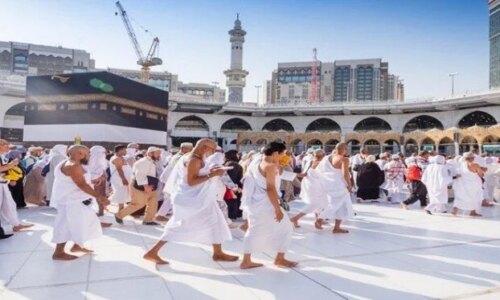 حج الجمعيات 2027 التضامن تستبعد غير المسددين وتصعّد الاحتياطي للحصول على تأشيرات الحج الرسمية