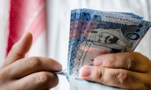 سعر الريال السعودي اليوم الأحد 4 أكتوبر 2026 ارتفاع ملحوظ في بنك قناة السويس وتحركات السوق المالية