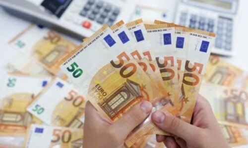 سعر اليورو مقابل الجنيه المصري اليوم الأحد 4 أكتوبر 2026 يشهد استقرار ملحوظ في حركة البنوك المصرية