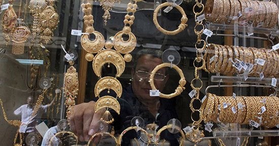 سعر ذهب عيار 21 في مصر يغلق عند رقم مفاجئ الاثنين 12 أكتوبر 2026