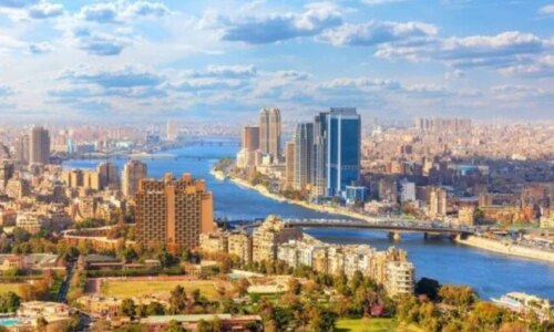 طقس الثلاثاء أجواء مائلة للحرارة مع فرص سقوط أمطار والعظمى بالقاهرة تصل إلى 29 درجة