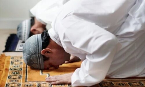 موعد أذان الفجر ومواقيت الصلاة في مصر اليوم الأربعاء 7 أكتوبر 2026 بأدق التوقيتات