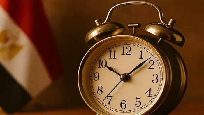 موعد التوقيت الشتوي 2026 في مصر متى يتم تأخير الساعة 60 دقيقة وكيف يؤثر على الحياة اليومية
